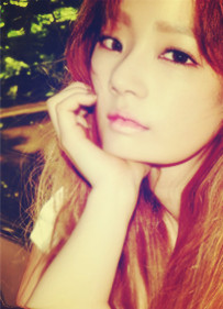 翻过故事的女孩